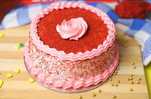 Eggless Red Velvet Cake (500 G)