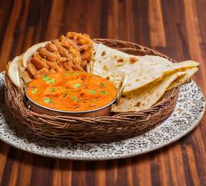 Butter Paneer Masala With 6 Tawa Roti Combo