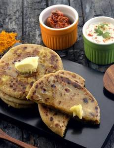 2 Aloo Paneer Paratha