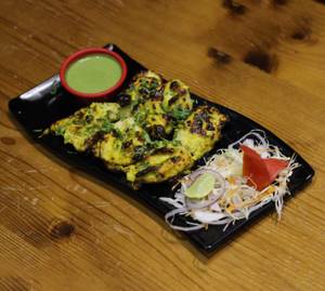 Chicken Tikka Kebab (6 Pcs)