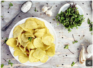 Mota's Cream And Onion Chips 200g