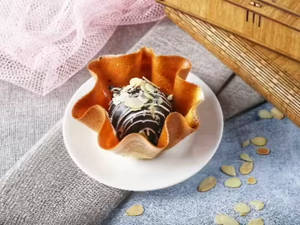 Chocolate Tulip