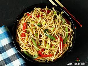 Veg Hakka Noodles