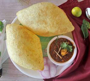 Chole Bhatoore Half