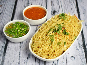 Veg Hakka Noodles