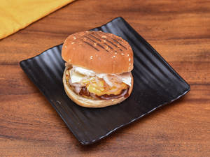 Giga Bite Burger