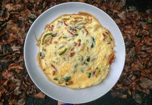 Masala Omelette With Bread