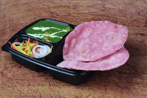 Palak Chicken, Beetroot Roti With Daily Diet Salad Thali