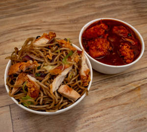 Chicken Noodles + 3pcs Chicken Manchurian
