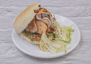 Indi-italia Samosa Pav
