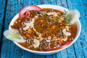 paneer cheese kaju masala