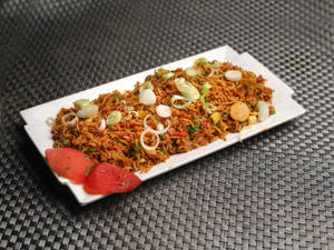 Chicken Fried Rice(Garnished With Egg)