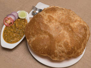 Chana Bhatura ( 1 Pcs )