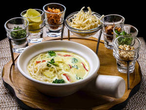 Burmese Veg Khow Suey