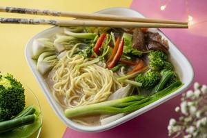Veg Thukpa