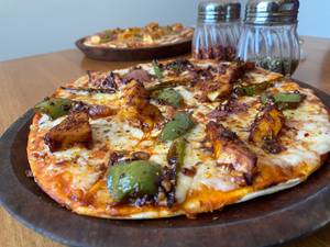 9" Paneer Chilli Pizza