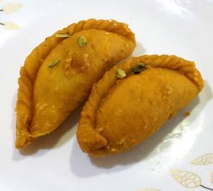 Gujiya