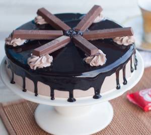 Kit Kat Cake