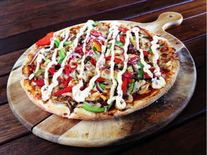 Peri Peri Chicken Pizza With French Fries And Soft Beverage