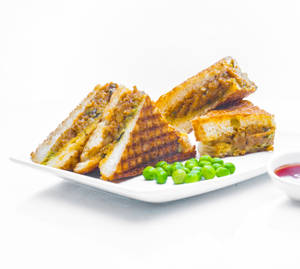 Aloo Mattar Sandwich