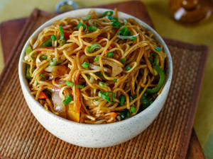 Chilli Garlic Noodle (chowmein)
