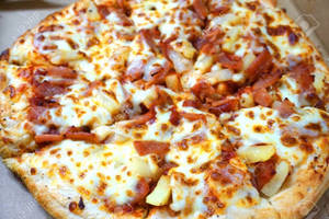 Large Double Cheese Pizza (Loaded With Extra Cheese) (Serves 4)