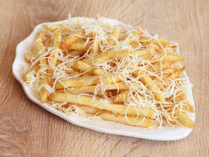 Cheesy Masala Fries