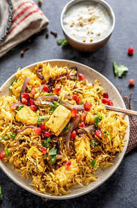 Paneer Hyderabadi Biryani Mini