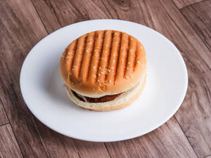 Hot Chicken Burger (Jalapeno, Chilli and Mayo)