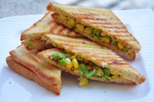 Chilli cheese corn sandwich