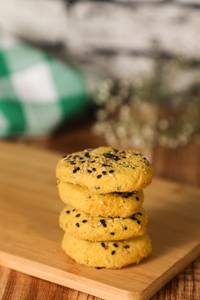 Til Makroom Biscuits 200 gm