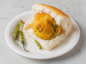 Vada Pav 