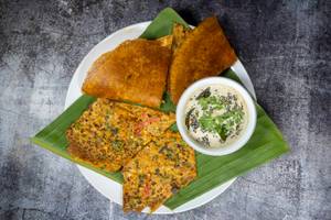 Schezwan Cheese Dosa