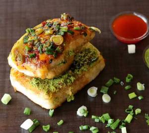 Schezwan Vada Pav Butter Grill