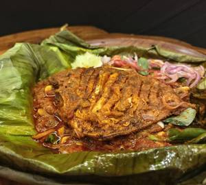 Pomfret Pollichathu