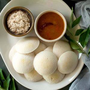 Idli sambar