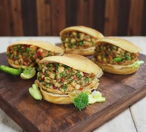 Chole Kulcha 1 ps