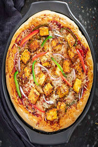Paneer Tikka Pizza
