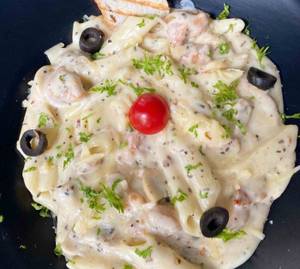 Classic american white sauce pasta [6 pieces]