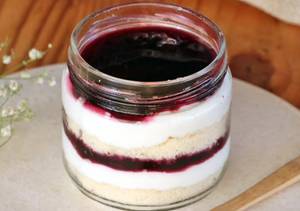 Blueberry Jar Cake
