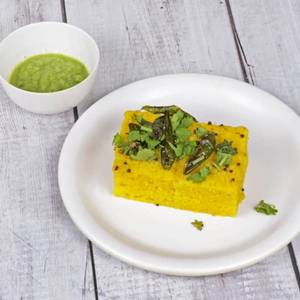 Dhokla (4 Pc)