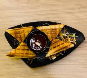 Grilled Chicken Cheese Sandwich