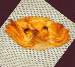 Cheese egg puff 