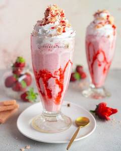 Fresh Strawberry Milkshake
