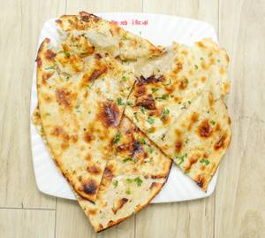 Butter Naan (1 Pc)