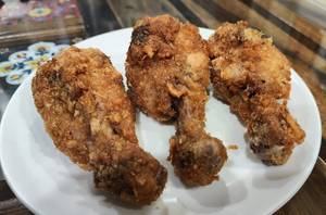Crispy Fried Chicken Legs (4 Pcs)