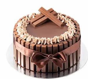Kit Kat  Chocolate Cake