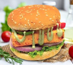 Makhni paneer burger