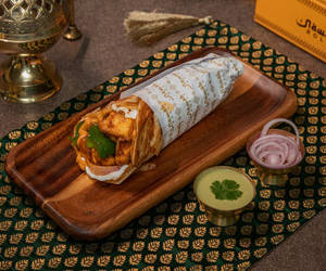 Chilli Paneer Roll