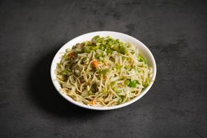 Veg Hakka Noodles